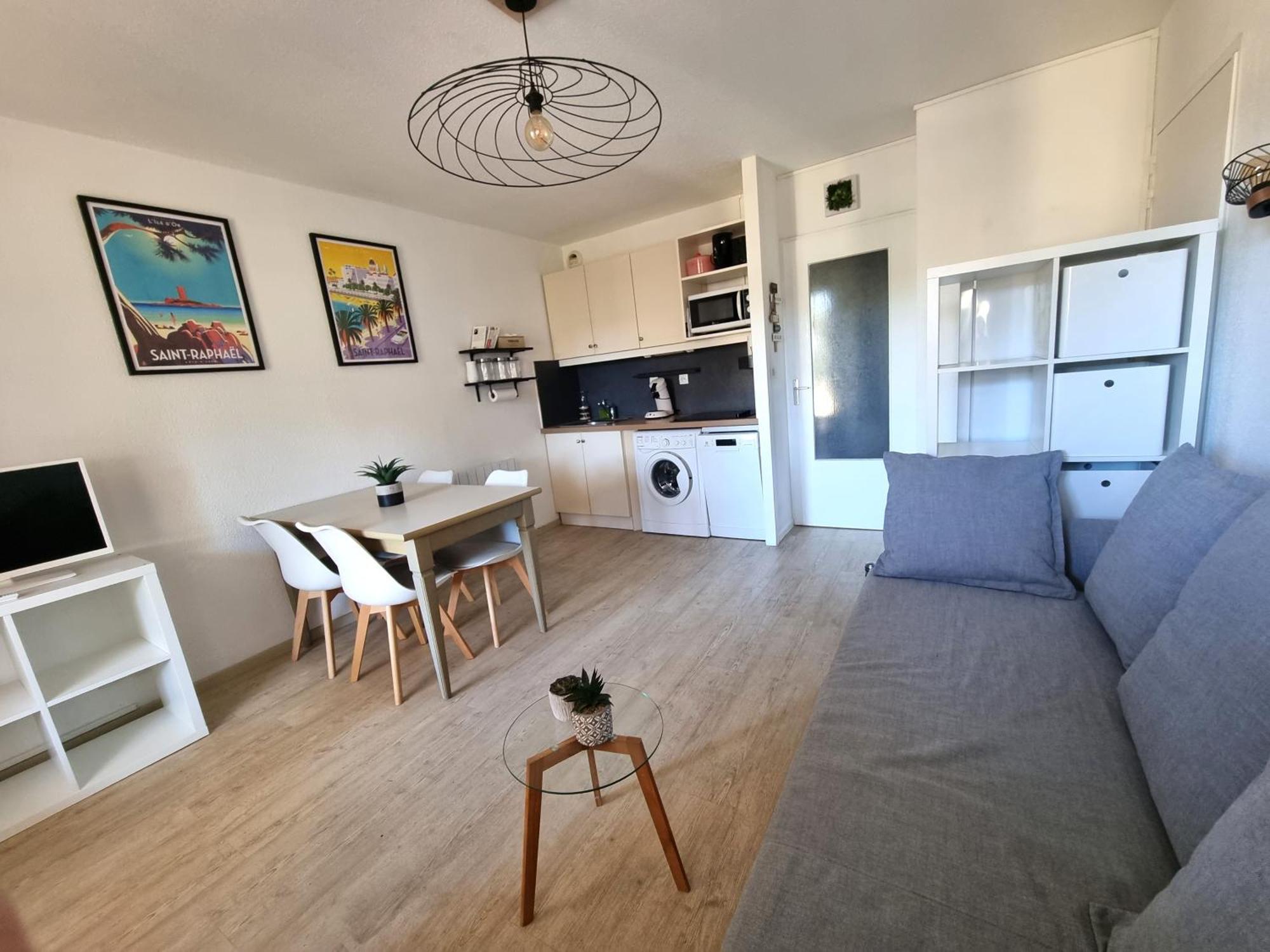 Studio 4P Vue Piscine St Raphael Valescure - Au Coeur Des Golfs Saint-Raphael  Ngoại thất bức ảnh